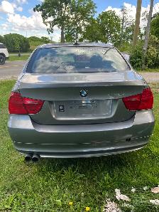 2010 BMW 323i only 152,000 kms - Photo 3