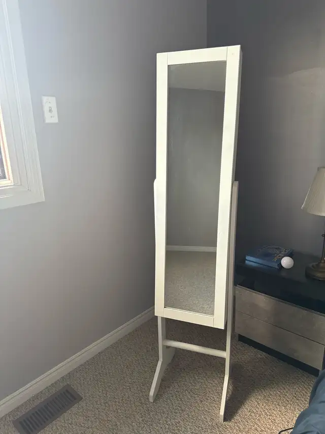 Mirror stand - Full-Length Mirror with jewelry organizer