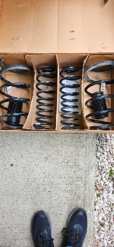 Suspension dun Ford Mustang 2007 originale neuve Coils sping et