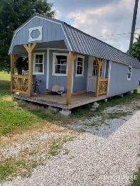 Looking for Tiny home or Trailer to rent in exchange for labour