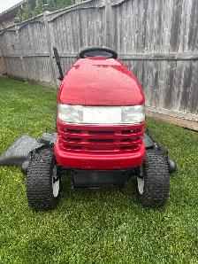 54" Craftsman DGT6000 riding lawn tractor - Photo 3