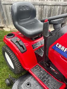 54" Craftsman DGT6000 riding lawn tractor - Photo 6