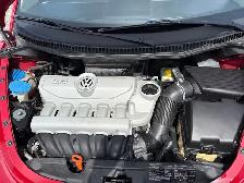 2006 VOLKSWAGEN BEETLE WITH ONLY 140,000KMS FOR SALE. - Photo 3
