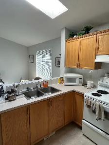 Upper Floor Quiet Furnished Room for Rent: near Panorama - Photo 7