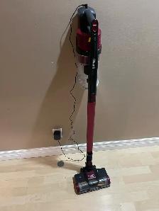 Shark chargeable vacuum for sale - Photo 2