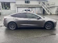 2022 Tesla Model 3 Long Range - Photo 5