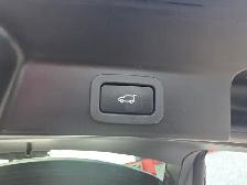 2018 Jaguar F-Pace 25t AWD Prestige  Nav / Sunroof / LTH / Rear - Photo 8