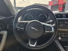 2018 Jaguar F-Pace 25t AWD Prestige  Nav / Sunroof / LTH / Rear - Photo 19