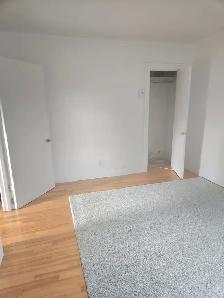 4 1/2 Duplex 2e étage électroménagers - Photo 7