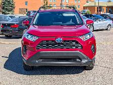 2021 Toyota RAV4 XLE AWS - Photo 2