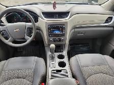 2016 Chevrolet Traverse LS - Photo 9