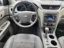 2016 Chevrolet Traverse LS - Photo 10