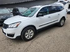 2016 Chevrolet Traverse LS - Photo 11