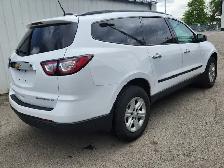 2016 Chevrolet Traverse LS - Photo 17