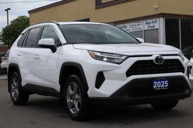 2025 Toyota RAV4 XLE AWD