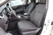 2025 Toyota RAV4 XLE AWD - Photo 17