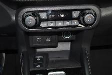 2025 Nissan Kicks SV FWD - Photo 9