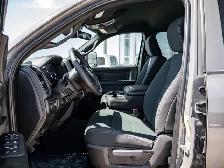 2026 Ram 2500 Black Express - Photo 17