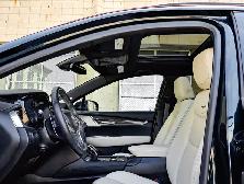 2024 Cadillac XT5 AWD Sport 3.6L | Performance Suspension - Photo 16