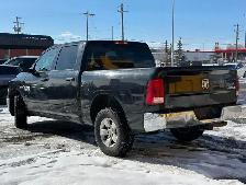 2017 Ram 1500 ST - 140.5, 5.7L Hemi! LOW MILEAGE! - Photo 3
