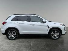 2024 Mitsubishi RVR GT - Photo 8