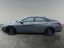 2025 Hyundai Elantra Essential - Photo 2