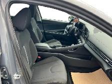2025 Hyundai Elantra Essential - Photo 13