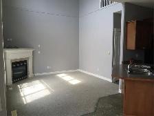 3 Bed 2.5 Bath Duplex/Double Attached Garage Available July 2nd! - Photo 4
