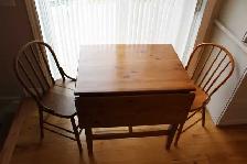 Set de cuisine, bois solide, antique, A1, 130$ livré - Photo 4