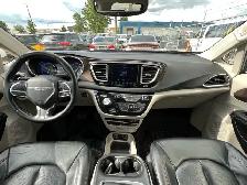 2017 Chrysler Pacifica Touring-L Plus 7 Passenger | No Accident - Photo 11