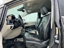 2017 Chrysler Pacifica Touring-L Plus 7 Passenger | No Accident - Photo 14