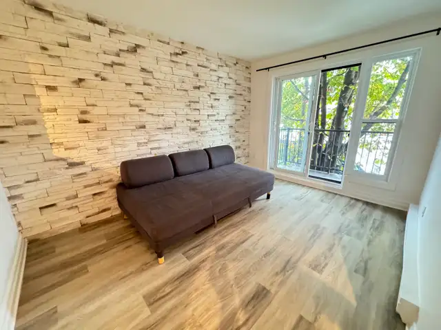 Rosemont superbe 3 1/2 Rénové à neuf! Delorimier et Dandurand!