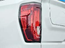 2026 GMC Sierra 1500 AT4 - Photo 10