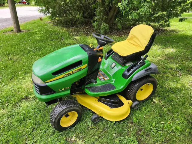 John Deere LA 165