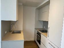 1 Square Phillips - Luxury 1-bedroom on 27th Floor Furnished - Photo 8