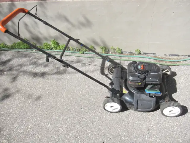 21'CRAFTSMAN PUSH LAWN MOWER W/BRIGGS 6H/P SCOTTS ENG EASY START