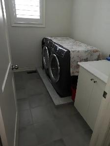 Quiet Bedroom for Rent in Modern NE Oakville Home (Traf/Dundas) - Photo 8