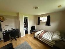 Rental Room: 5-Bedroom House Near Fleming and Seneca - Photo 2