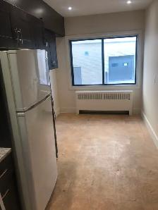 Très beau et grand 3 1/2 rénové, 1 chambre, chauffage inclus - Photo 2
