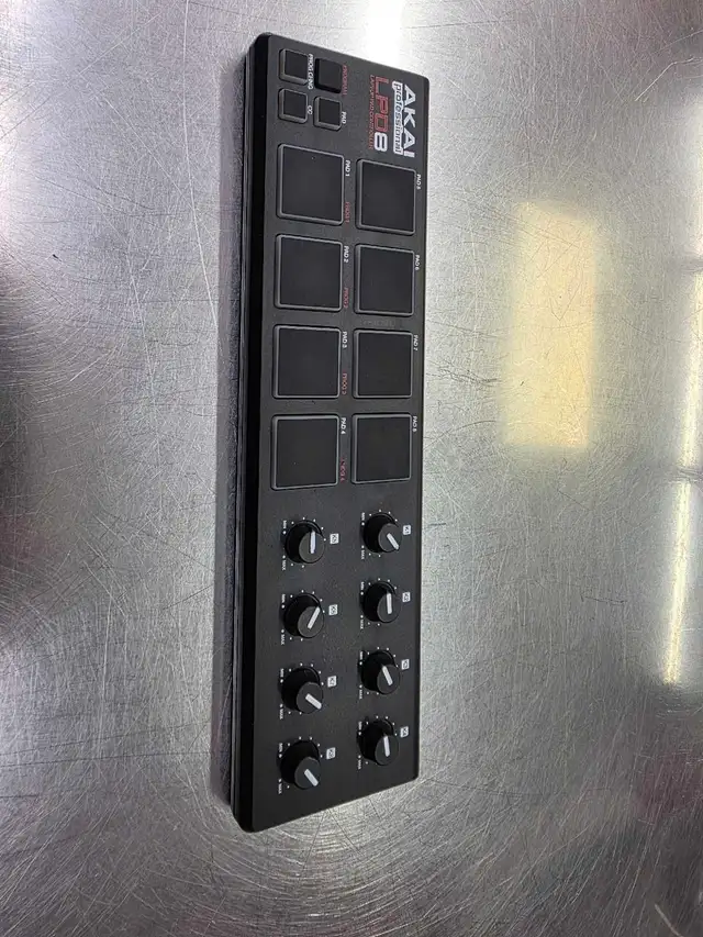 console Akai lpd8