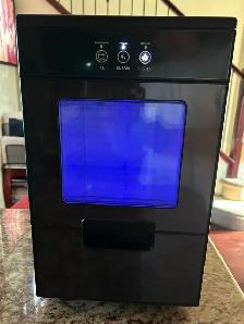 Ice Maker - Photo 5