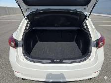2018 Mazda 3 hatchback - Photo 5