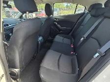2018 Mazda 3 hatchback - Photo 7