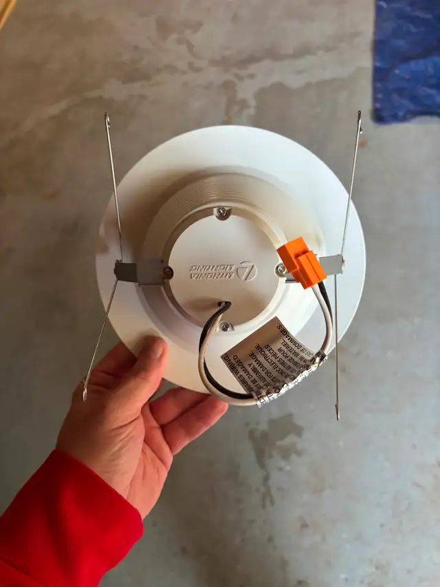 6" recessed retrofit Halo pot lights