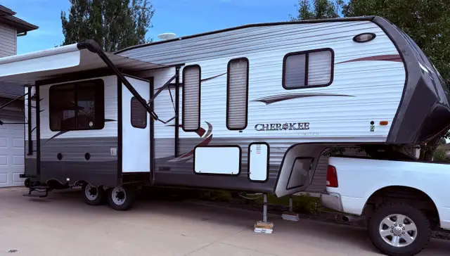 2014 Forrest River Cherokee Limited
