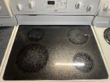 Cuisinière blanche vitrocéramique Inglis - Photo 2