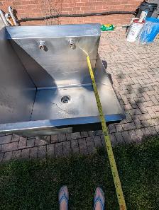 Commercial stainless steel utility Sink - Photo 3