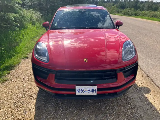 2022 Porsche Macan