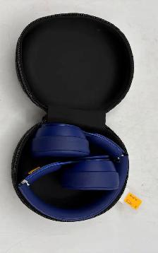 Blue Beats Solo Pro Wireless Headphones with Soft Case - Photo 3