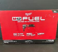 MILWAUKEE 16 GAUGE VARIABLE SPEED NIBBLER 2476-20